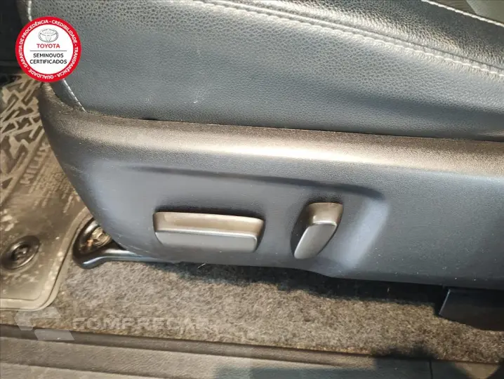 HILUX 2.8 D-4D TURBO DIESEL CD SRX 4X4 AUTOMÁTICO