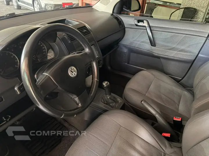 POLO SEDAN 1.6 MI 8V FLEX 4P MANUAL