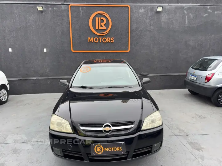 ASTRA 1.8 MPFI Comfort Sedan 8V