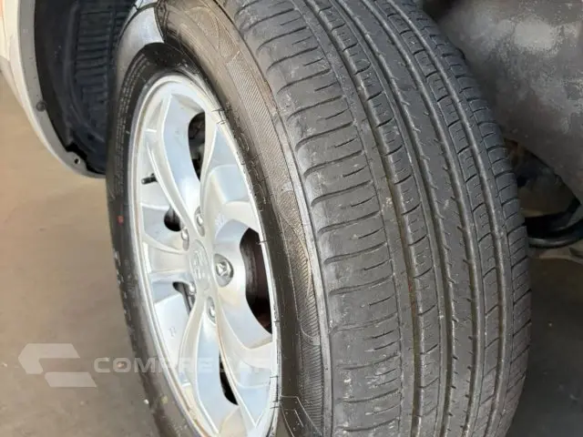 TUCSON - 2.0 MPFI GL 16V 142CV 2WD 4P AUTOMÁTICO