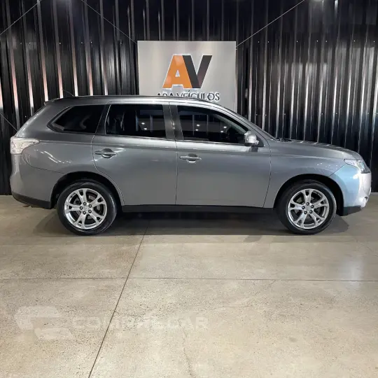 OUTLANDER 2.0 16V 160cv Aut.
