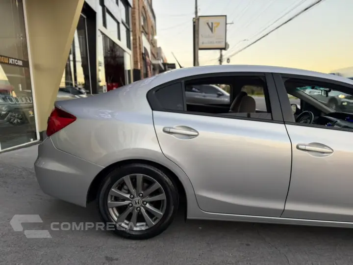 CIVIC 1.8 LXS 16V FLEX 4P AUTOMÁTICO