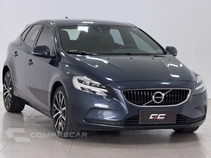 V40 2.0 T4 MOMENTUM GASOLINA 4P AUTOMÁTICO