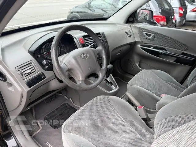 TUCSON - 2.0 MPFI GLS 16V 143CV 2WD 4P AUTOMÁTICO