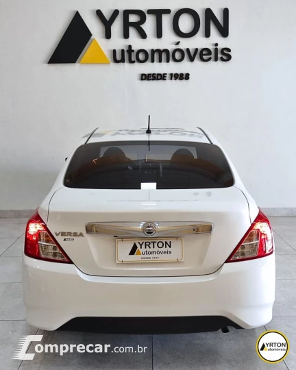 Versa Sedan 1.6 16V 4P UNIQUE FLEX