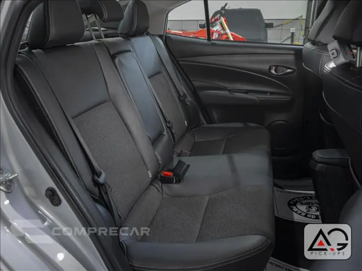 YARIS 1.5 16V Sedan XS Connect