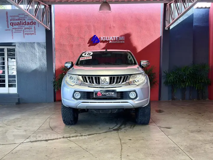 L200 TRITON 2.4 16V TURBO DIESEL SPORT HPE TOP CD 4P 4X4 AUT