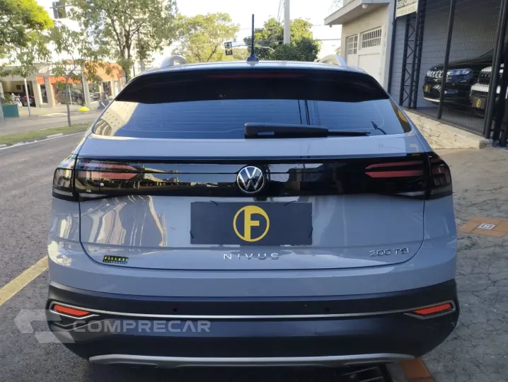 Nivus 1.0 4P FLEX 200 TSI HIGHLINE TURBO AUTOMÁTICO