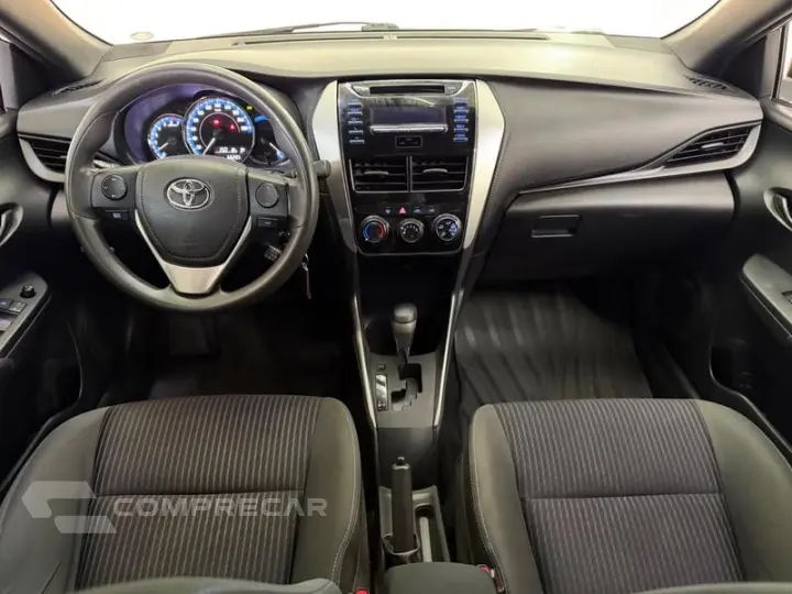 YARIS HB XL 13 AT