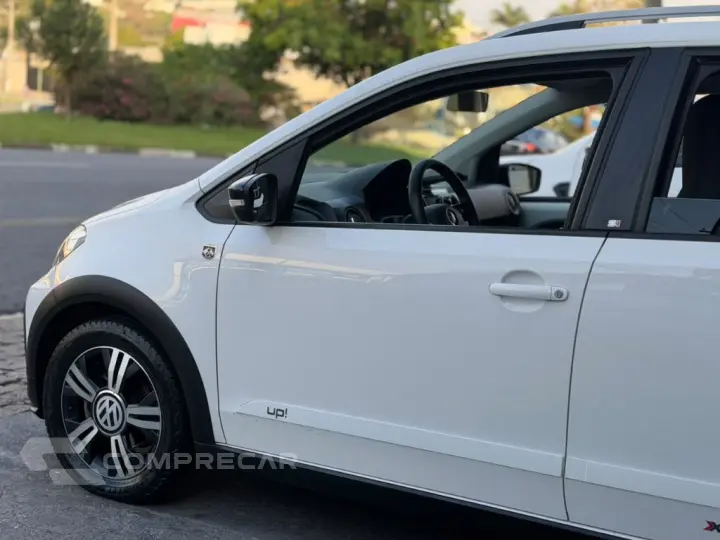 up! Xtreme 1.0 TSI Total Flex 12V 5p