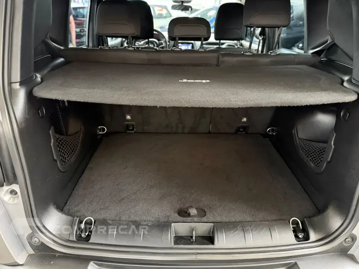 Renegade 1.8 4x2 Flex 16V Aut.