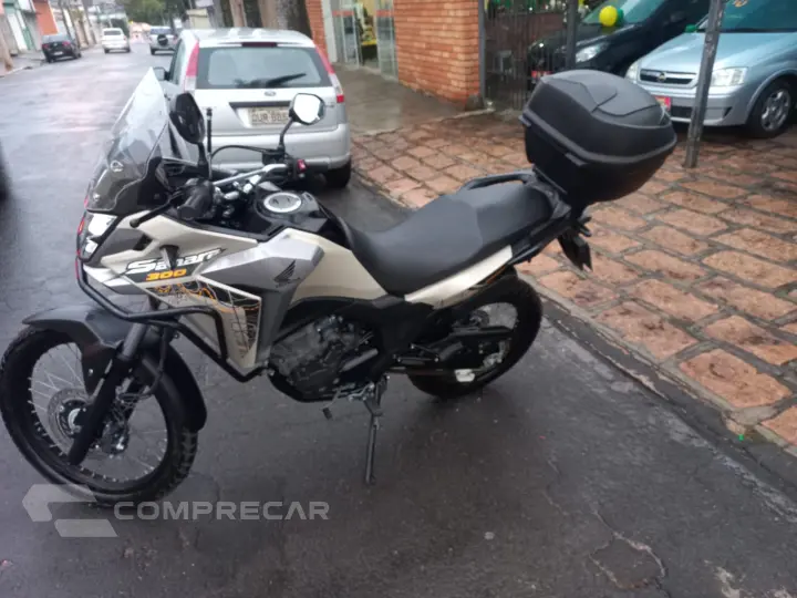 XRE 300  ADV SANHARA