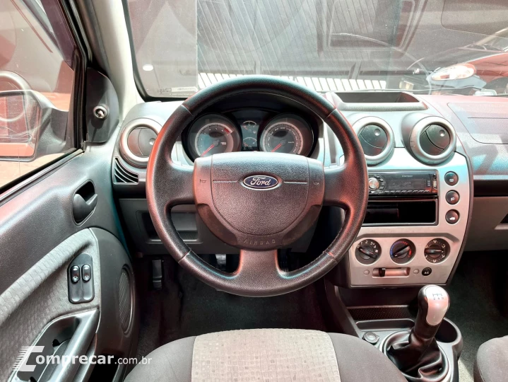 FIESTA 1.6 MPI Sedan 8V