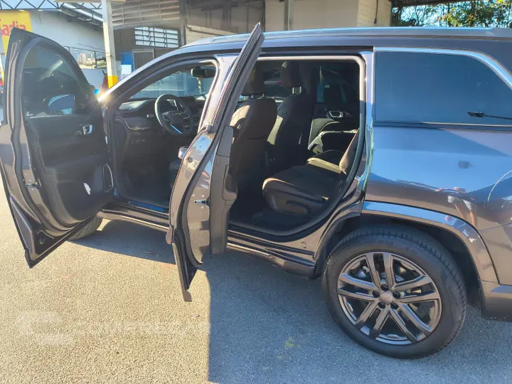COMMANDER 2.2 Turbo Overland