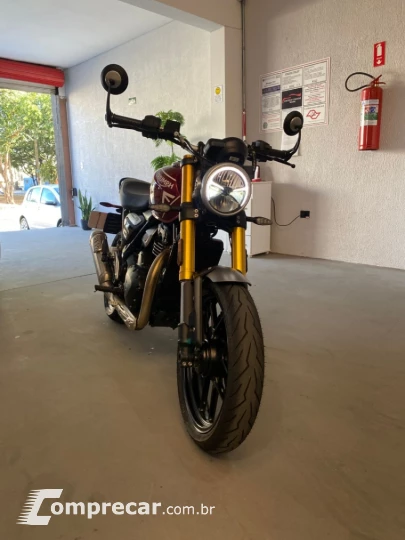 Speed Triple