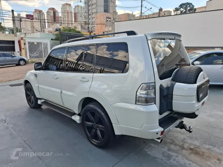 PAJERO FULL 3.2 HPE 4X4 16V Turbo Intercooler