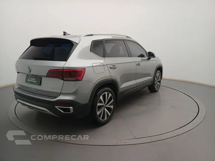 TAOS 1.4 250 TSI TOTAL FLEX HIGHLINE AUTOMÁTICO