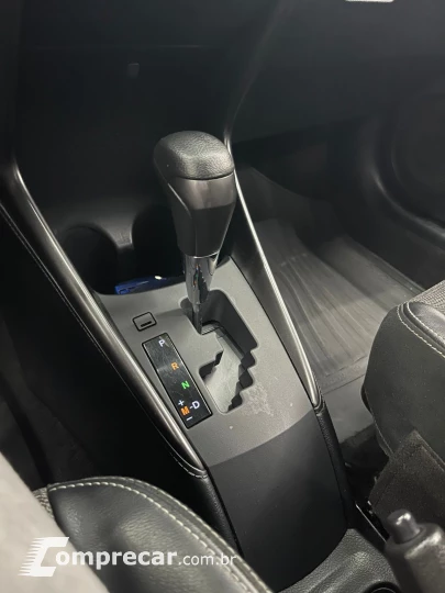 YARIS 1.5 16V Sedan XS Connect