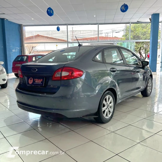 FIESTA 1.0 MPI First Sedan 8V