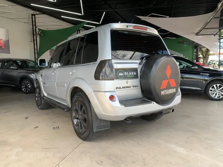 Pajero TR4 2.0/ 2.0 Flex 16V 4x4 Aut.