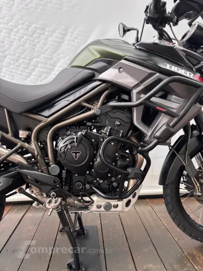 TRIUMPH TIGER 800 XCA