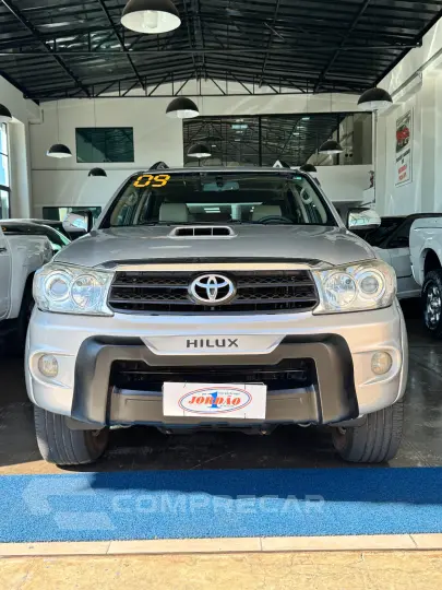 Hilux SW4 SRV D4-D 4x4 3.0 TDI Dies. Aut