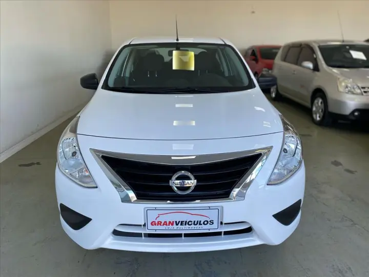 VERSA 1.6 16V FLEXSTART V-DRIVE MANUAL