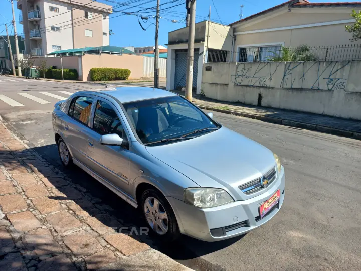 ASTRA 2.0 MPFI Advantage 8V