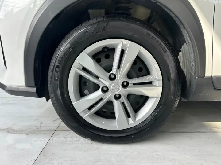 KICKS Active 1.6 16V Flex Aut.
