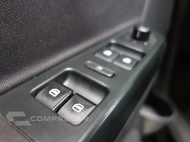 FOX - 1.0 MI 8V 4P MANUAL