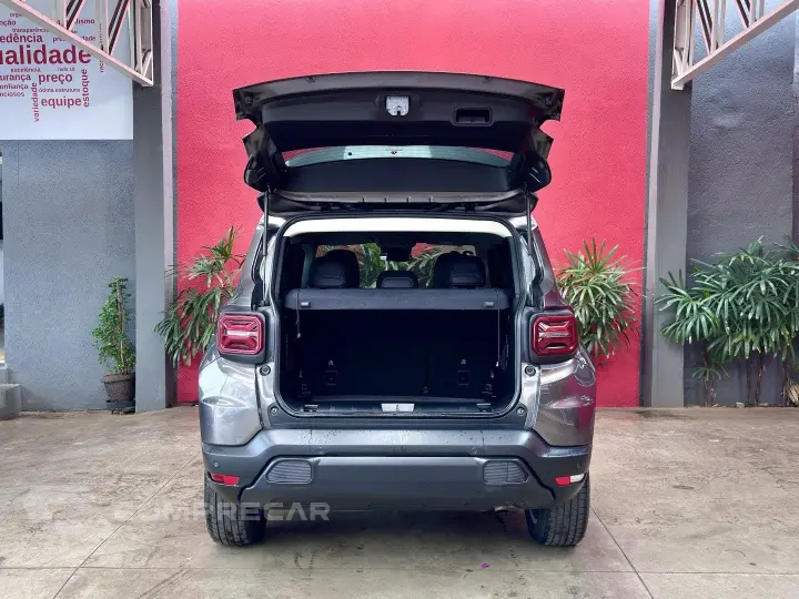 RENEGADE 1.3 T270 TURBO FLEX LONGITUDE AT6