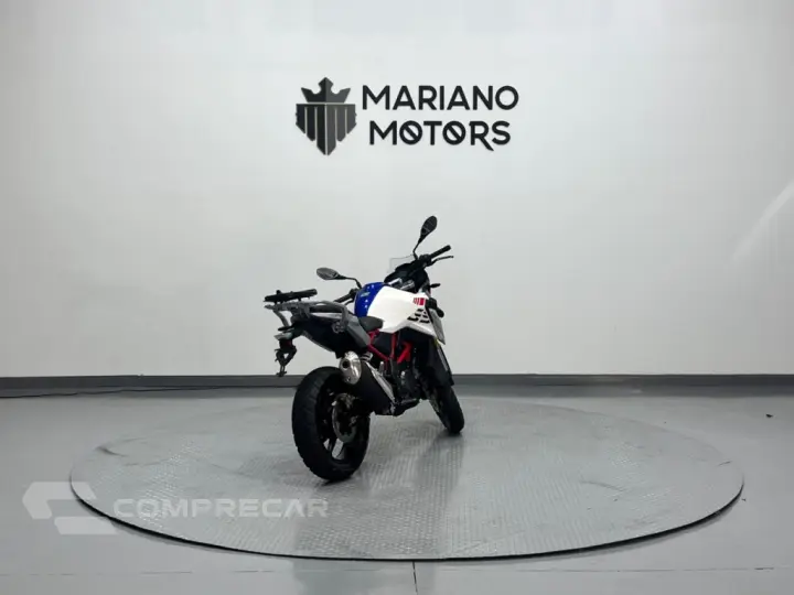 G 310 GS