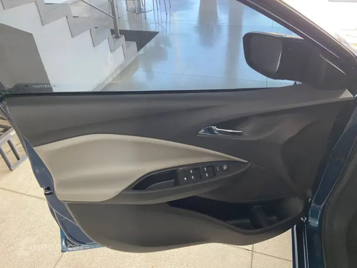 Onix Sedan 1.0 4P FLEX PREMIER PLUS TURBO AUTOMÁTICO