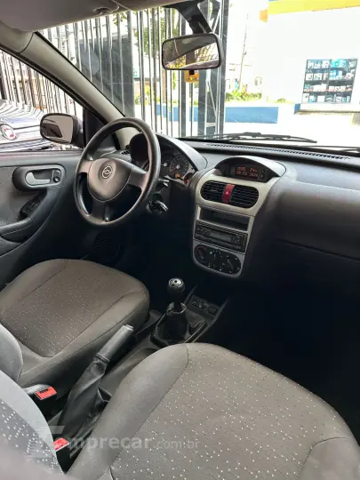 CORSA 1.8 MPFI Premium 8V