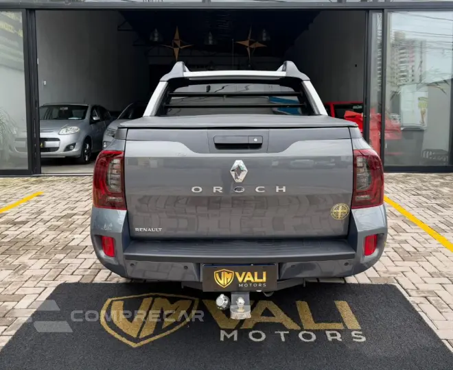 DUSTER OROCH Dyna. 2.0 Flex 16V Aut.