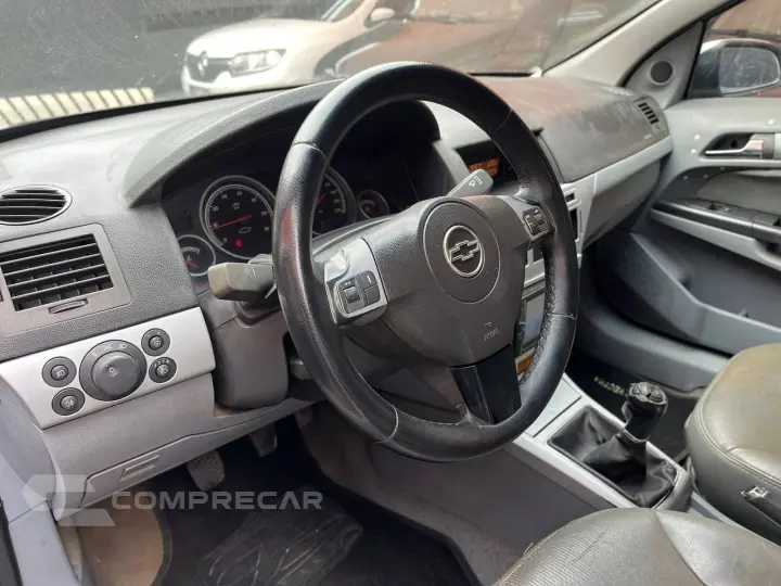 VECTRA 2.0 MPFI Elegance 8V