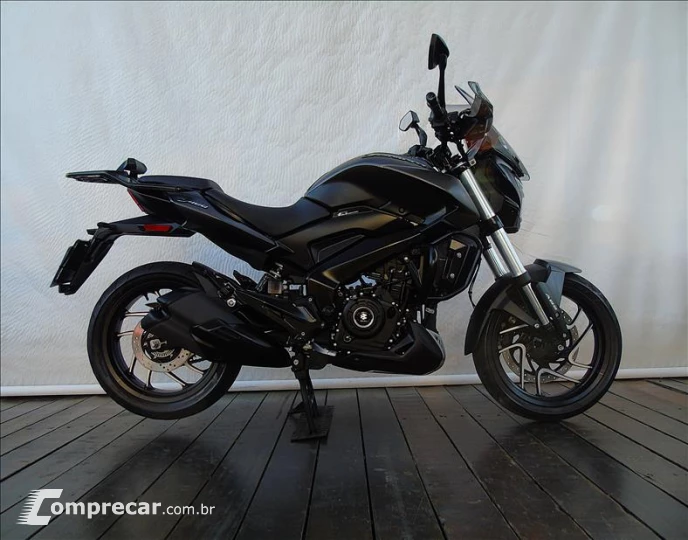 DOMINAR 400