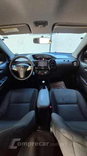 ETIOS 1.5 X Sedan 16V