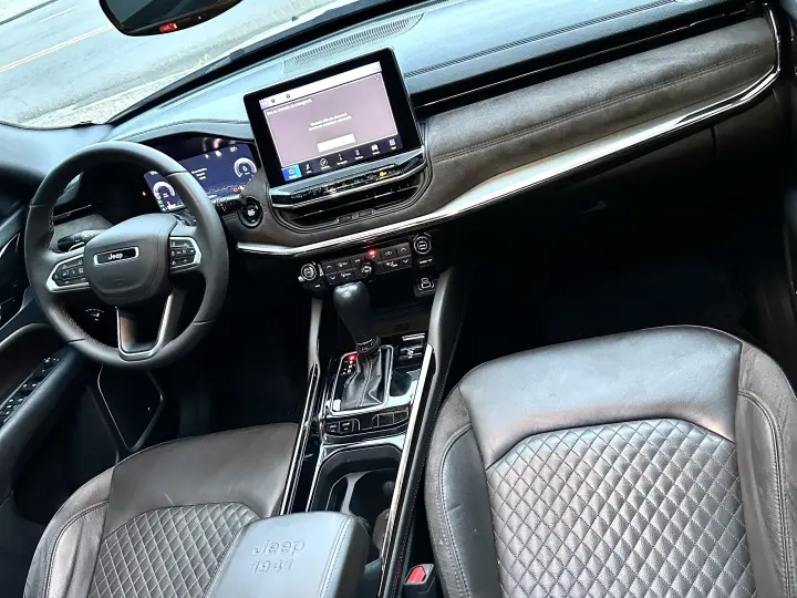 COMMANDER 1.3 T270 TURBO FLEX OVERLAND AT6