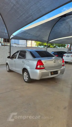 ETIOS 1.5 X Sedan 16V