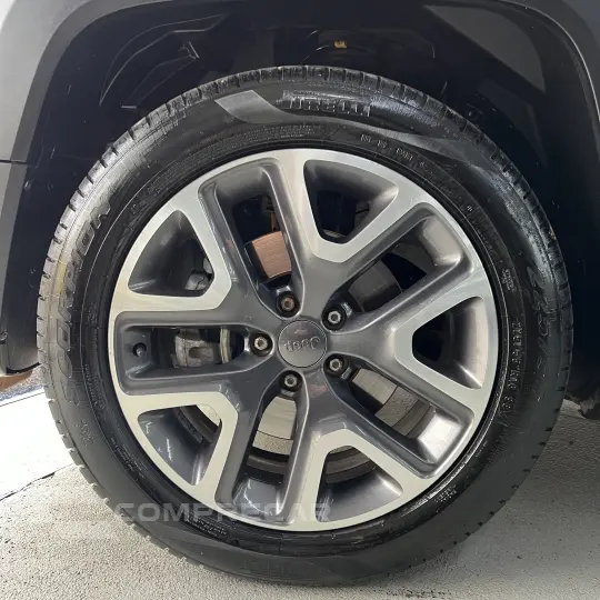 Renegade Longitude 1.8 4x2 Flex 16V Aut.