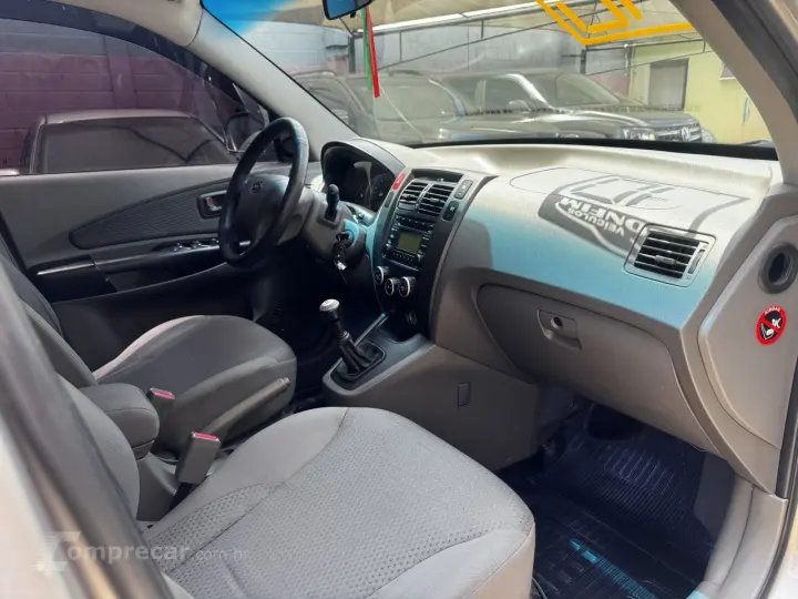 Tucson 2.0 16V 4P GL