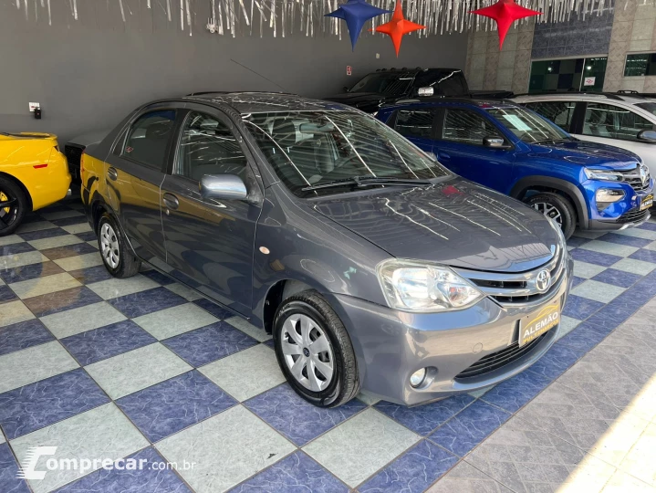 ETIOS 1.5 XS Sedan 16V