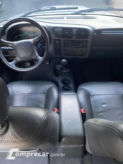 S10 2.4 MPFI Executive 4X2 CD 8V
