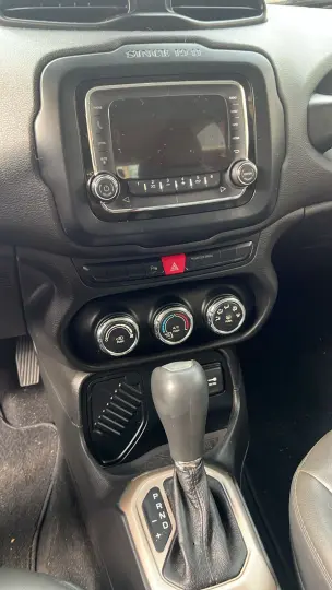 Renegade Sport 1.8 4x2 Flex 16V Aut.