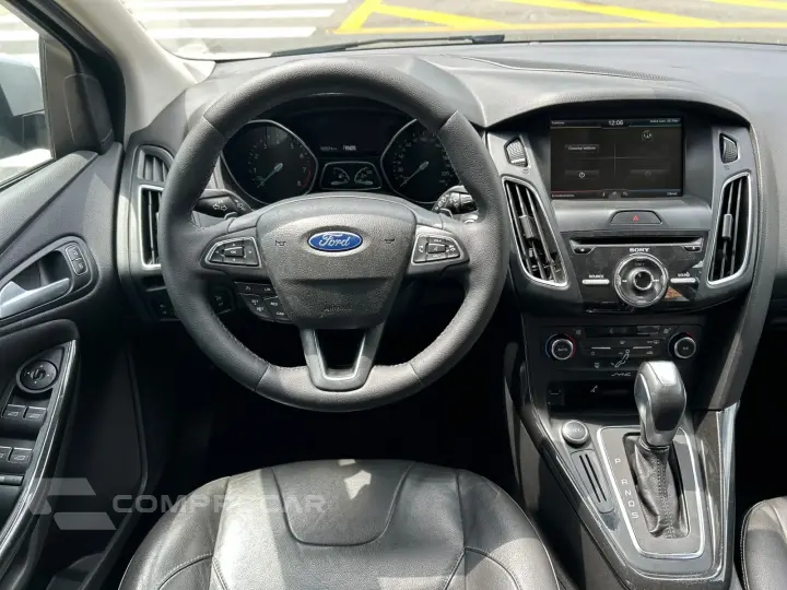 FOCUS 2.0 TITANIUM FASTBACK 16V FLEX 4P POWERSHIFT