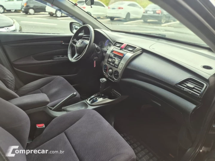 CITY Sedan LX 1.5 Flex 16V 4p Aut.