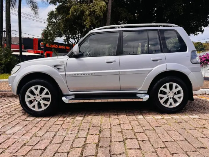 Pajero TR4 2.0/ 2.0 Flex 16V 4x4 Aut.