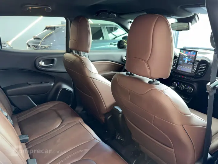 TORO 2.0 16V Turbo Ranch 4WD AT9