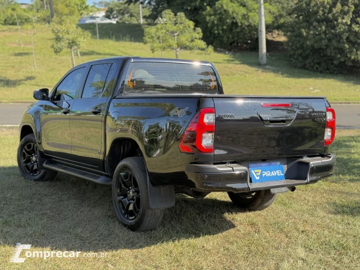 Hilux CD SRX 4x4 2.8 TDI 16V Diesel Aut.